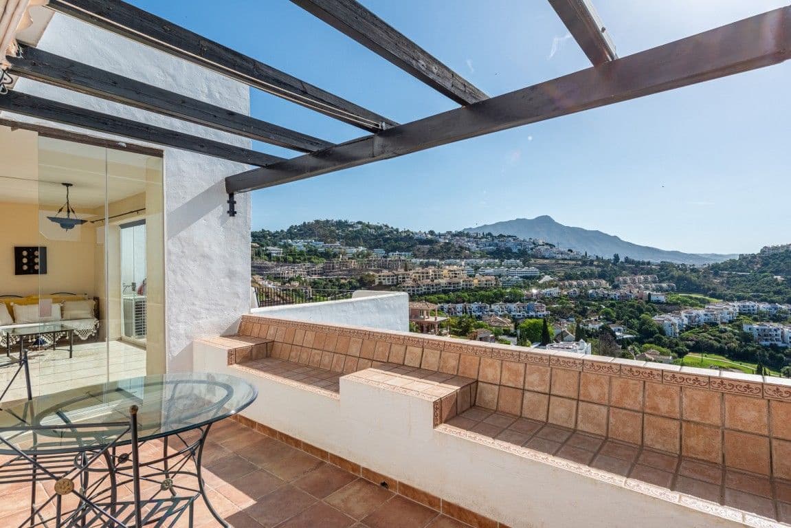 3 sovrum Lägenhet till salu i Benahavis med pool garage - 549 000 € (Ref: 9892564)