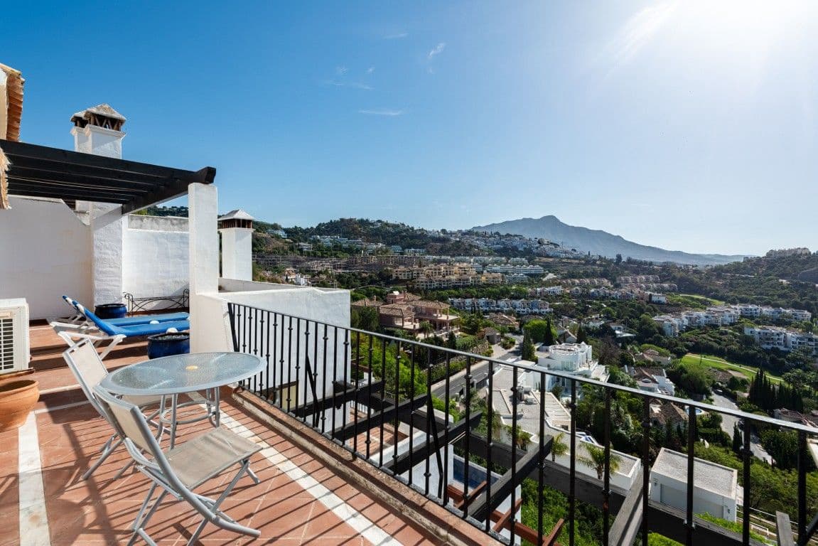 3 sovrum Lägenhet till salu i Benahavis med pool garage - 549 000 € (Ref: 9892564)