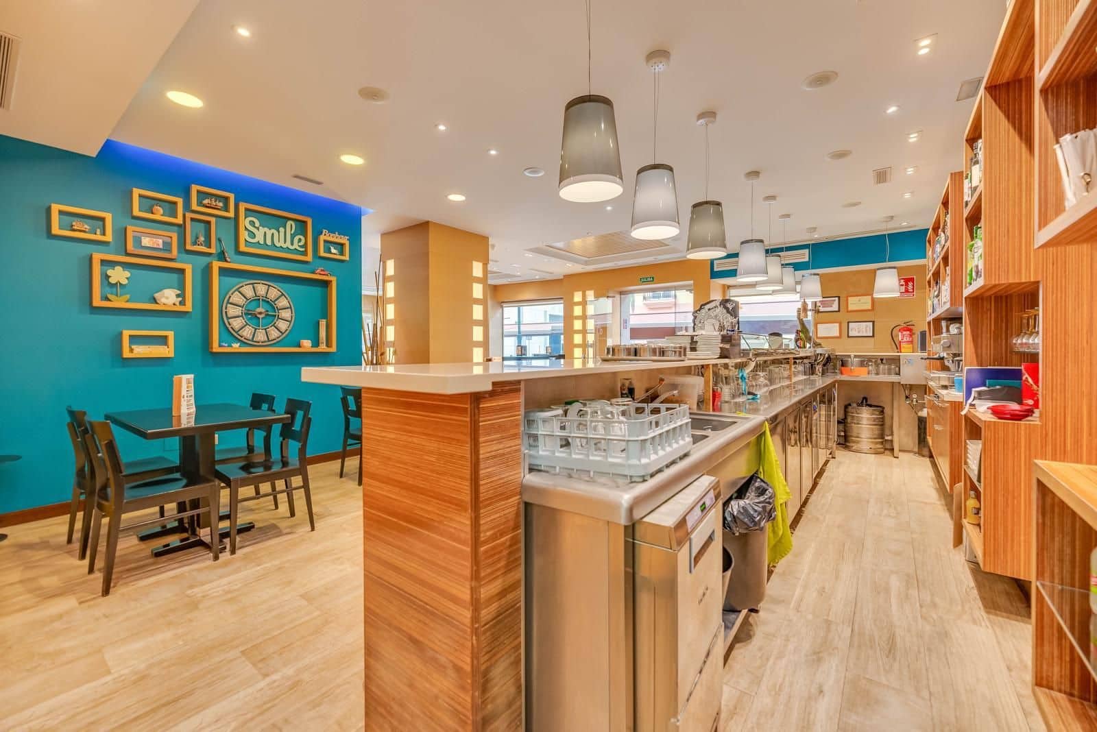 Commercial for sale in Las Lagunas de Mijas - € 580,000 (Ref: 9894085)
