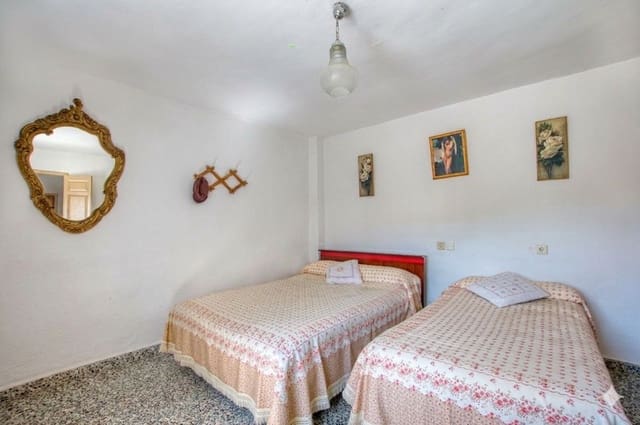 3 slaapkamer Finca/Landhuis te koop in Canillas de Aceituno met garage - € 195.000 (Ref: 9903834)
