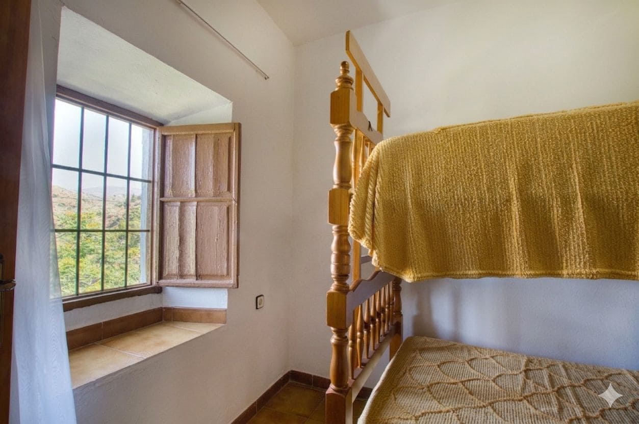 3 quarto Quinta/Casa Rural para venda em Canillas de Aceituno com garagem - 195 000 € (Ref: 9903834)