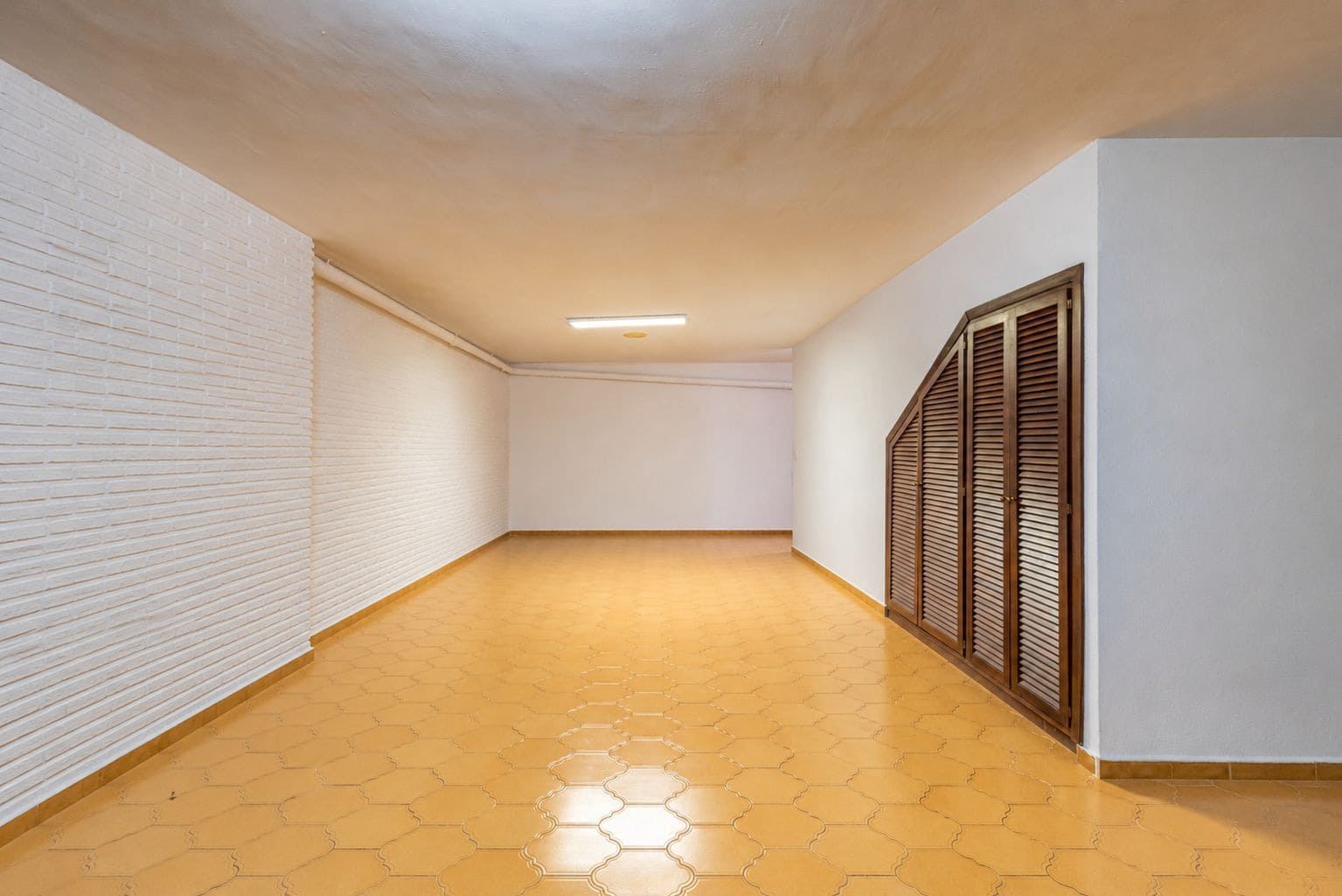 4 slaapkamer Rijtjeshuis te koop in Marbella met zwembad - € 845.000 (Ref: 9908165)