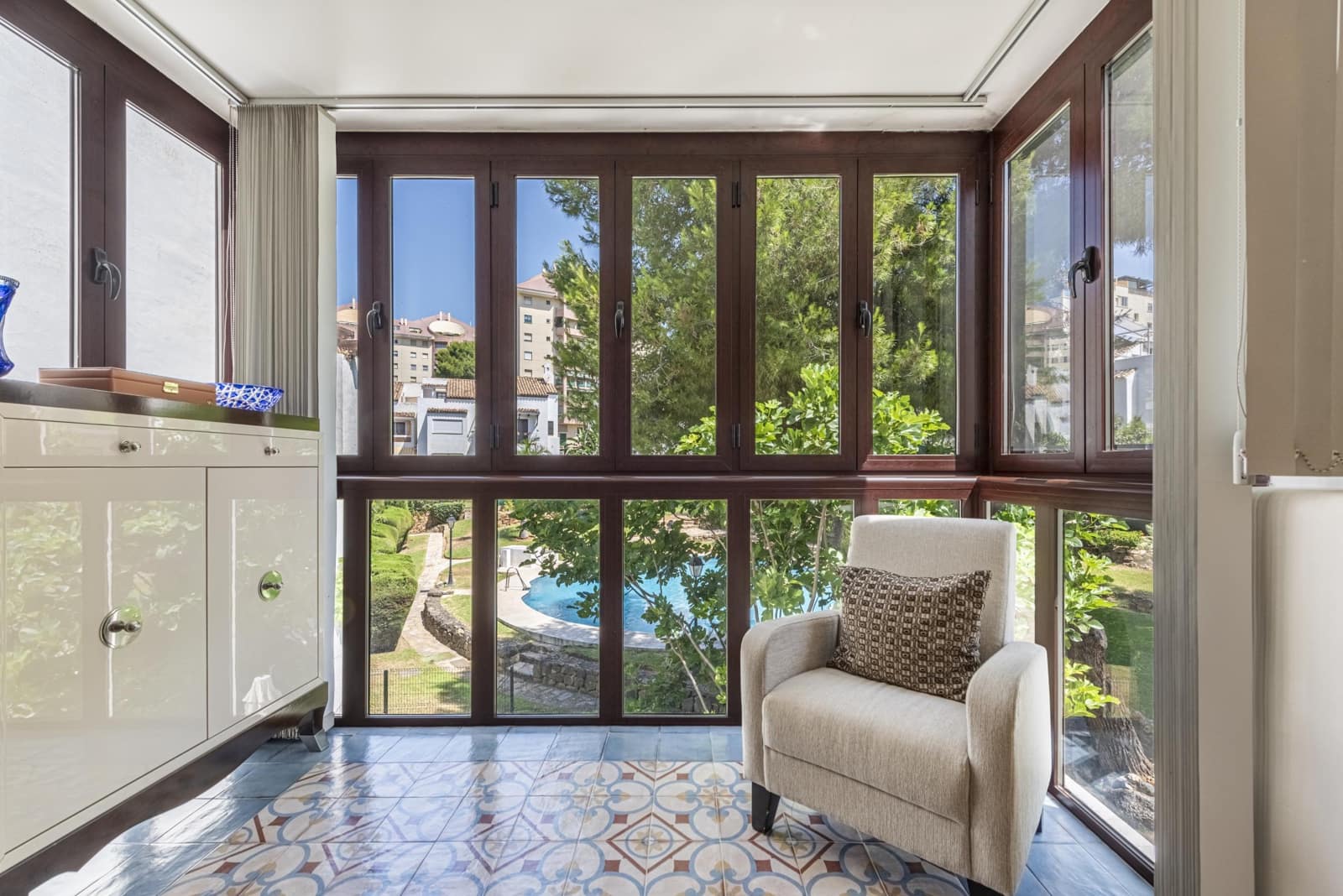 4 slaapkamer Rijtjeshuis te koop in Marbella met zwembad - € 845.000 (Ref: 9908165)
