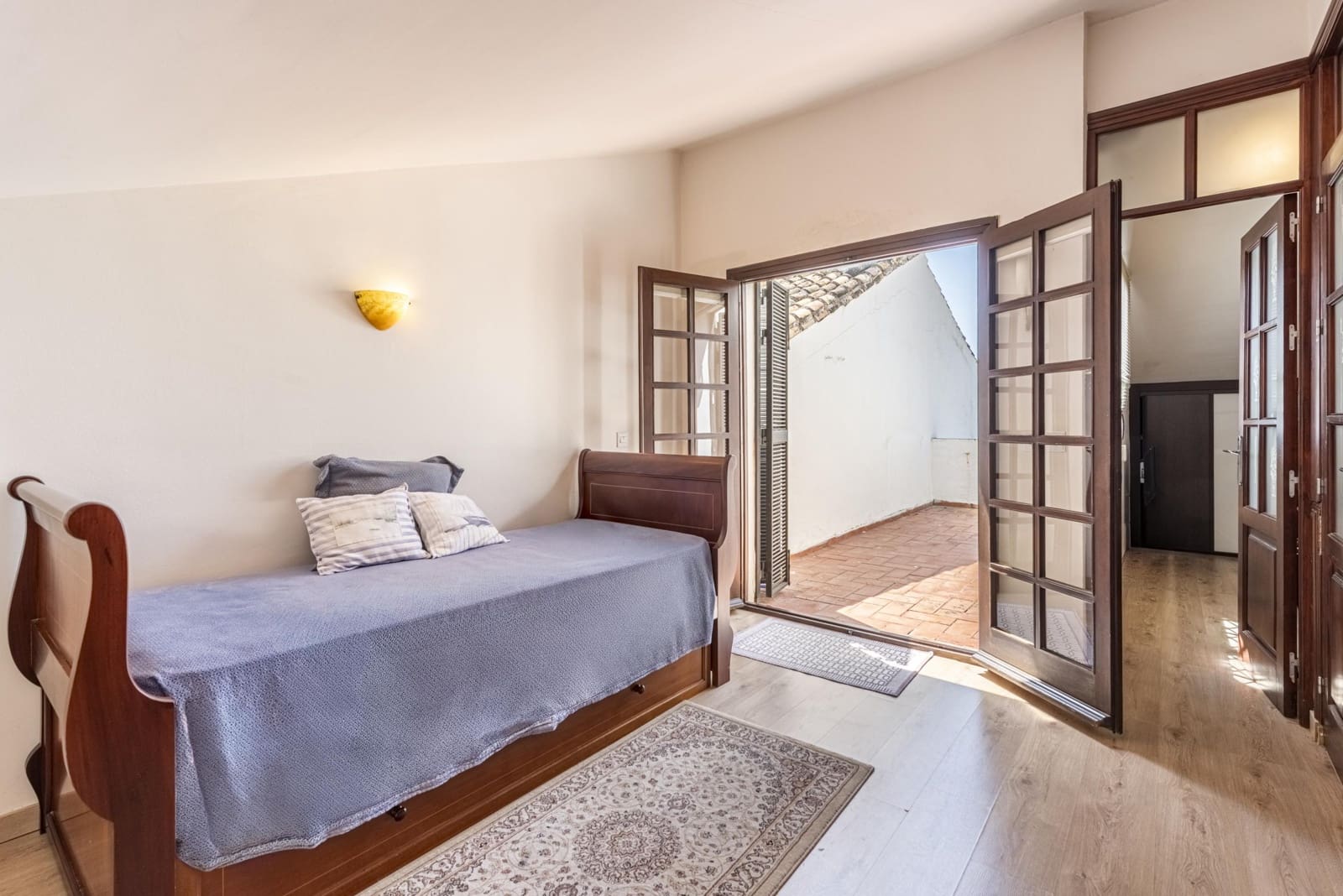 4 slaapkamer Rijtjeshuis te koop in Marbella met zwembad - € 845.000 (Ref: 9908165)