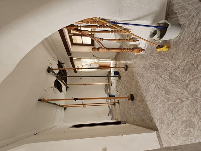 4 Zimmer Villa zu verkaufen in El Burgo - 75.000 € (Ref: 9911241)