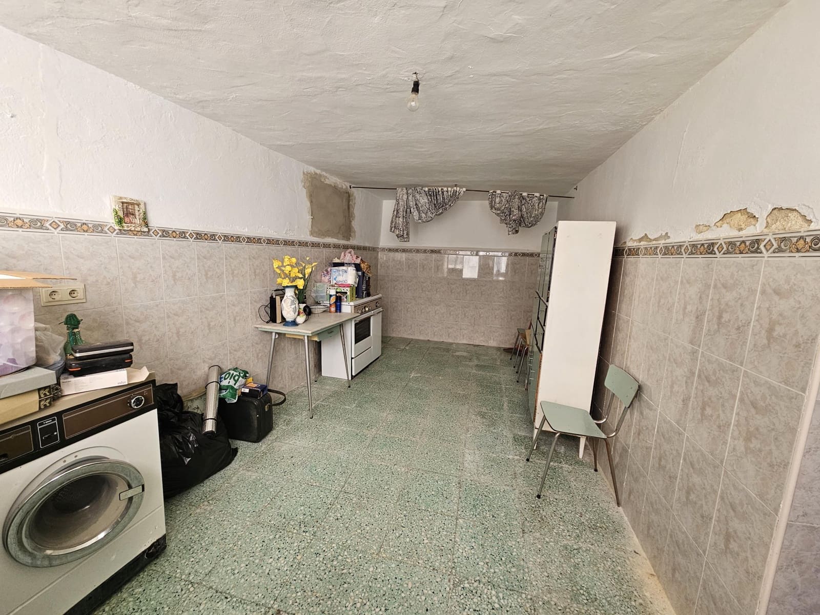 4 bedroom Villa for sale in El Burgo - € 75,000 (Ref: 9911241)