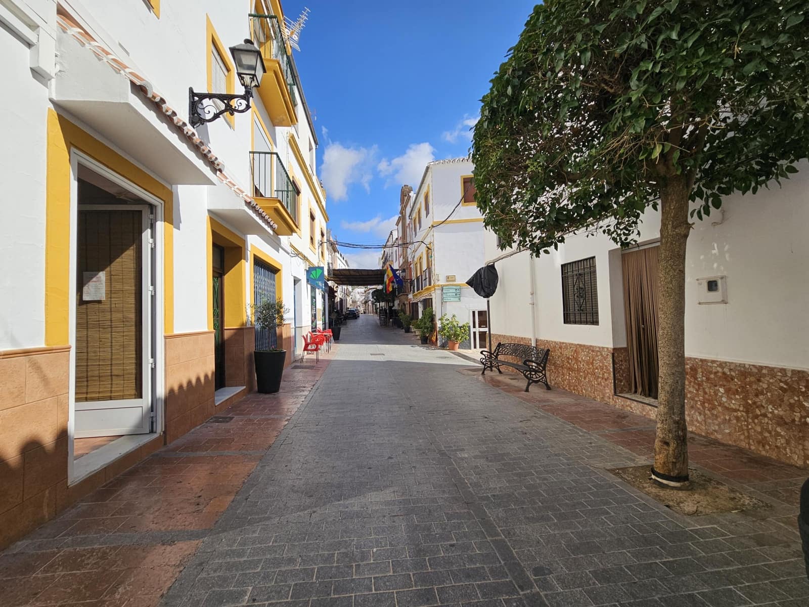 4 bedroom Villa for sale in El Burgo - € 75,000 (Ref: 9911241)