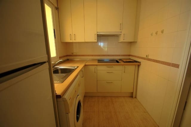 1 bedroom Apartment for rent in Sitio de Calahonda, Mijas with pool garage - € 900 (Ref: 9913667)