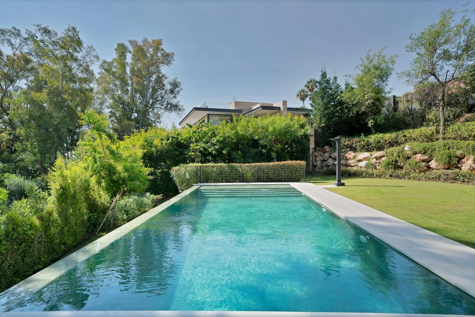 6 sovrum Villa att hyra i Nueva Andalucia med pool garage - 30 000 € (Ref: 9920620)