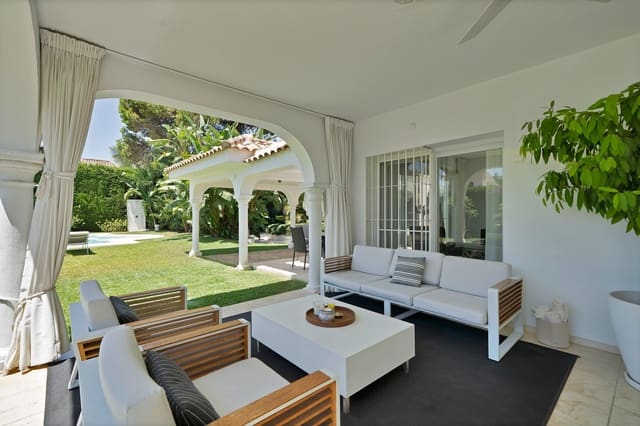 4 camera da letto Villa da affittare in El Paraiso, Estepona con piscina garage - 22.500 € (Rif: 9920621)