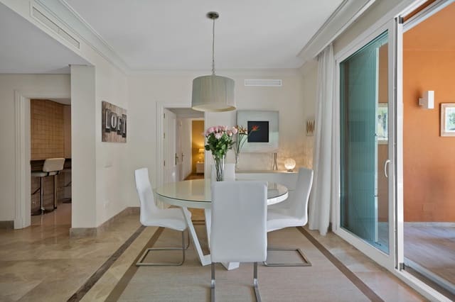 3 soverom Leilighet til salgs i Los Naranjos, Marbella med svømmebasseng garasje - € 792 000 (Ref: 9920622)