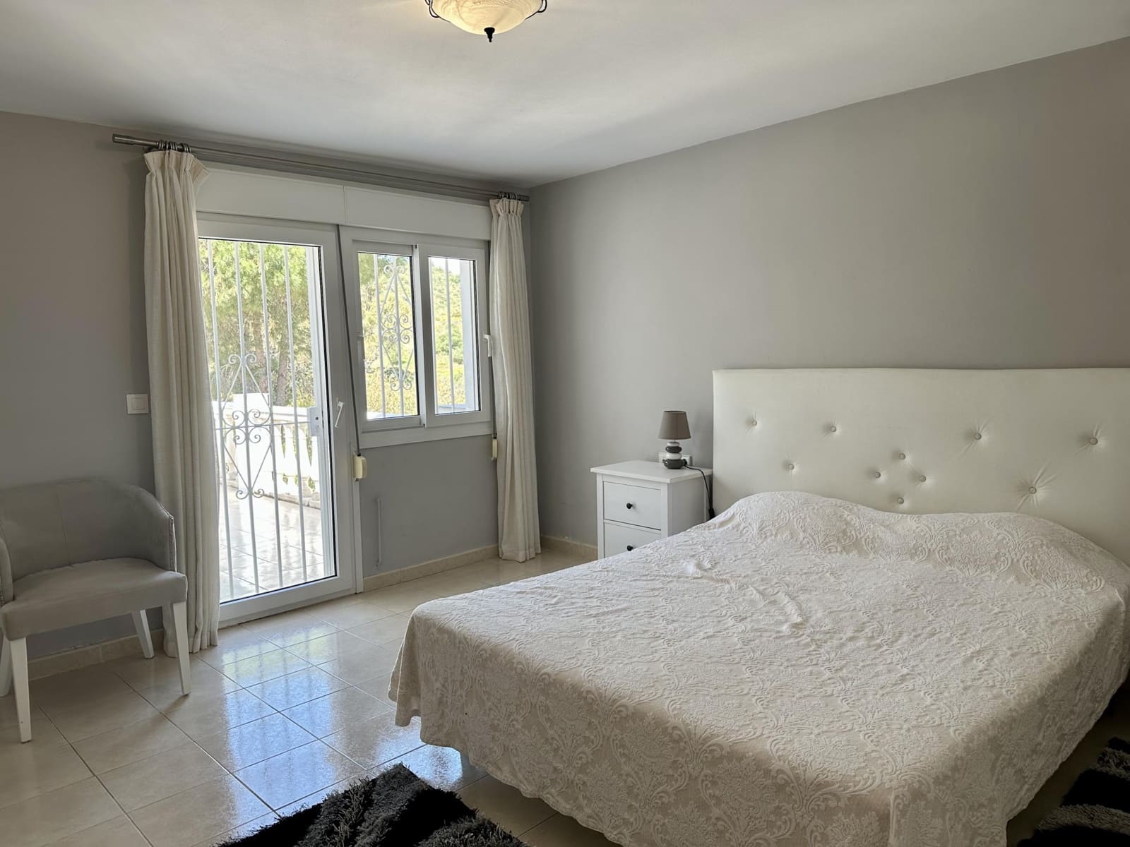 3 bedroom Villa for sale in Marbella with pool garage - € 975,000 (Ref: 9922532)