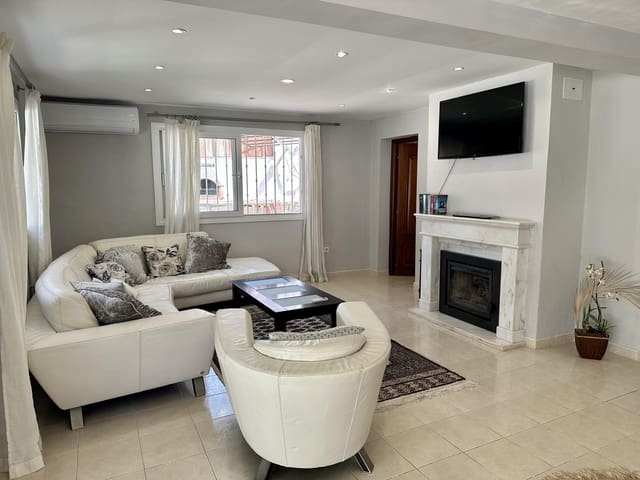 3 chambre Villa/Maison à vendre à Marbella avec piscine garage - 889 000 € (Ref: 9922532)