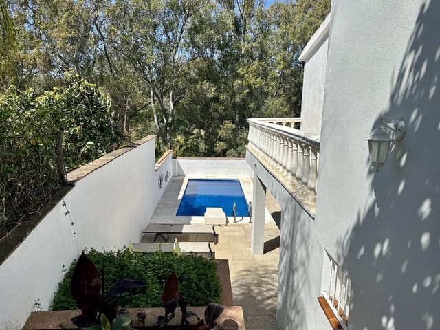 3 chambre Villa/Maison à vendre à Marbella avec piscine garage - 889 000 € (Ref: 9922532)