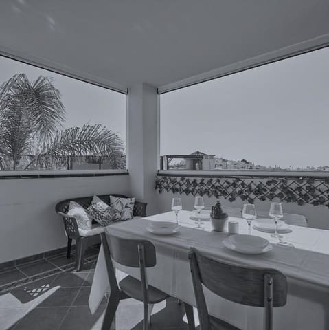 3 sypialnia Penthouse na sprzedaż w Puerto de la Torre, Miasto Málaga z garażem - 9 000 000 € (Ref: 9924745)