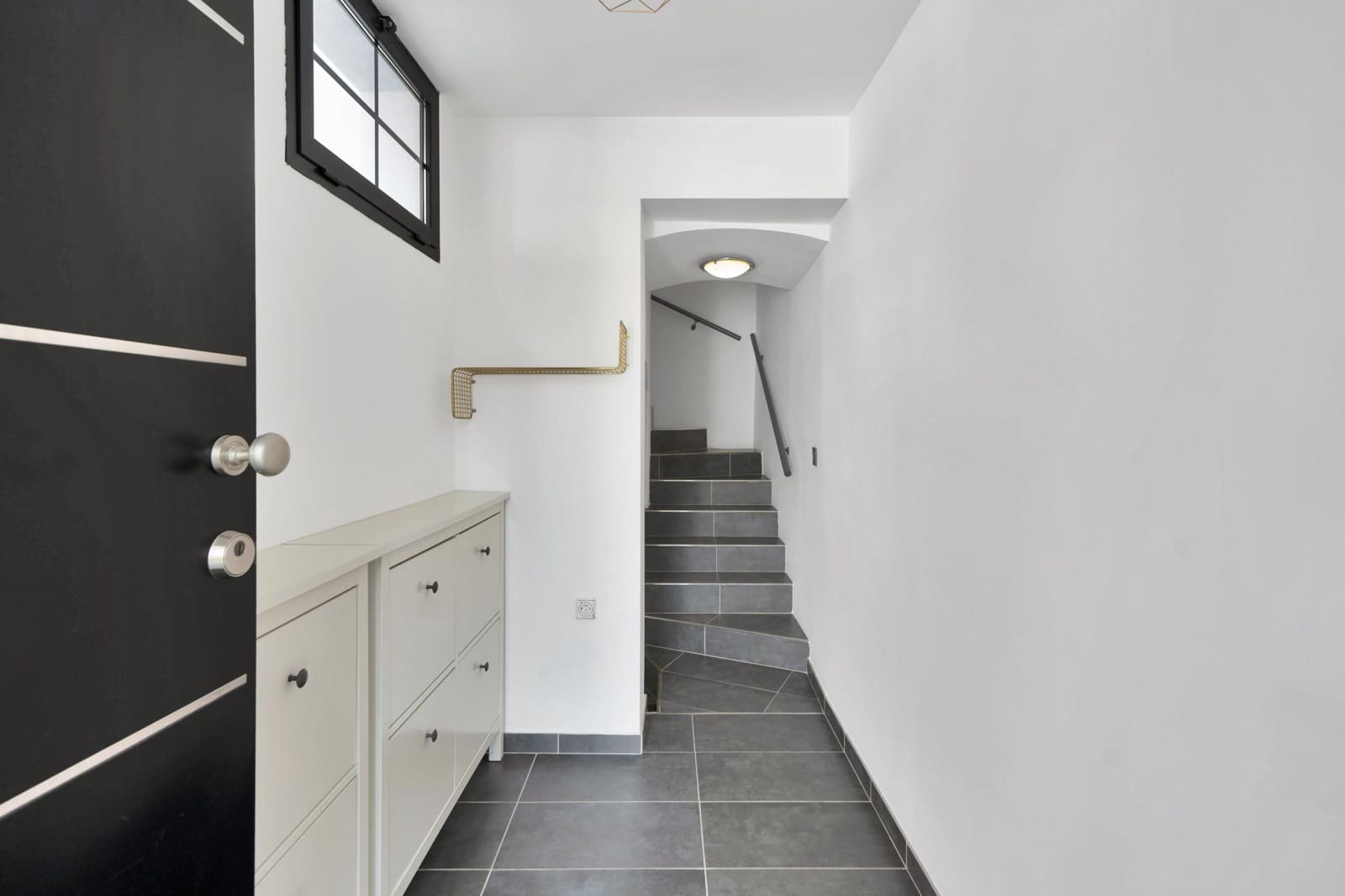 3 soverom Rekkehus til salgs i Estepona med garasje - € 439 000 (Ref: 9924746)