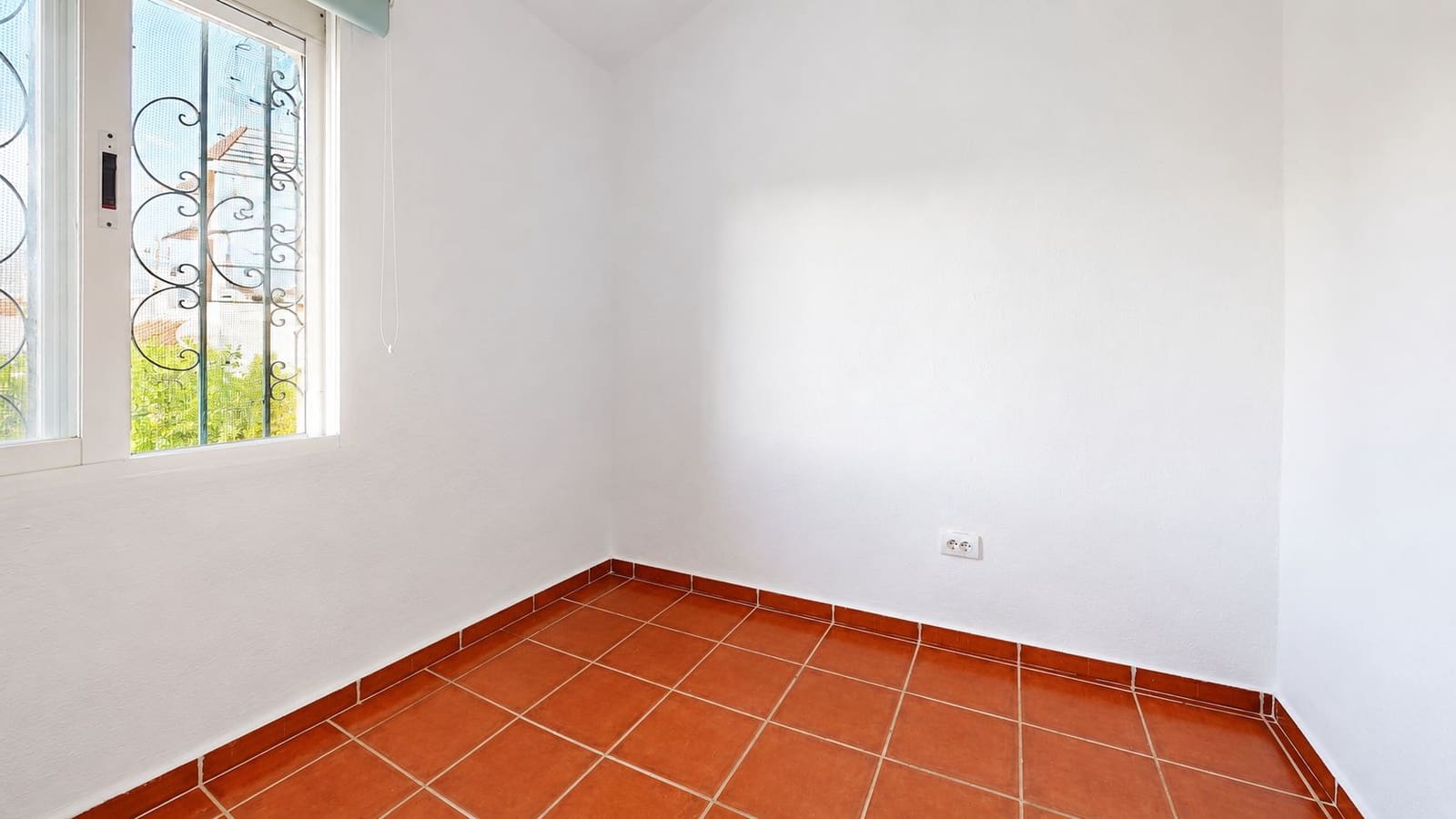 3 chambre Villa/Maison Mitoyenne à vendre à Atalaya-Isdabe avec piscine - 320 000 € (Ref: 9927642)