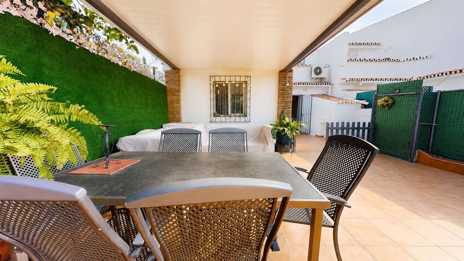 3 chambre Villa/Maison Mitoyenne à vendre à Atalaya-Isdabe avec piscine - 320 000 € (Ref: 9927642)