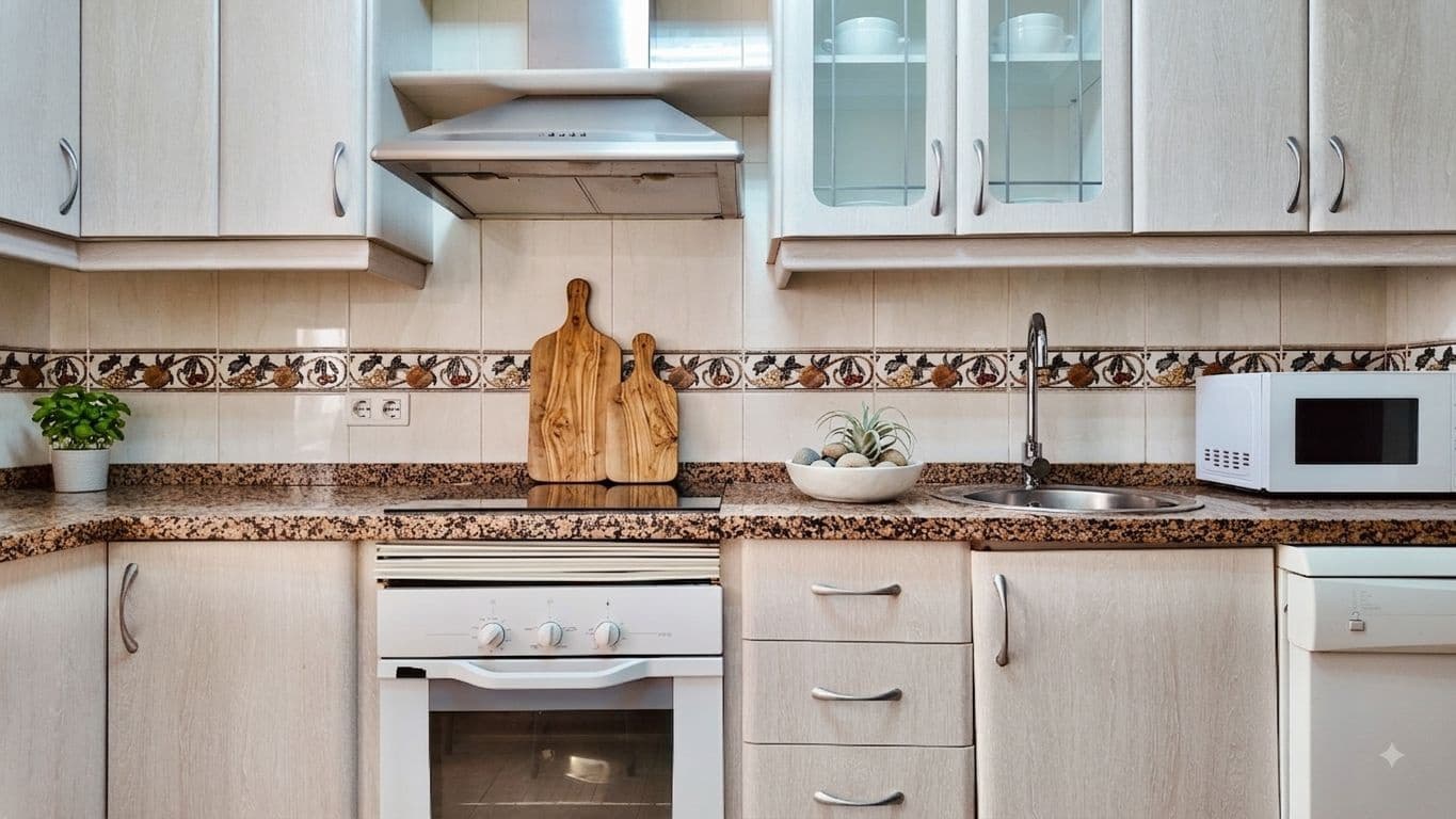 4 slaapkamer Appartement te koop in Malaga stad met garage - € 399.000 (Ref: 9929573)
