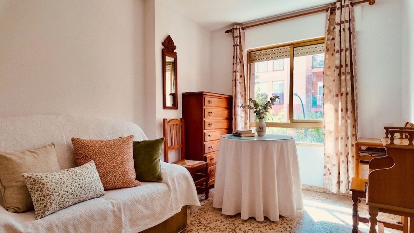 4 slaapkamer Appartement te koop in Malaga stad met garage - € 399.000 (Ref: 9929573)