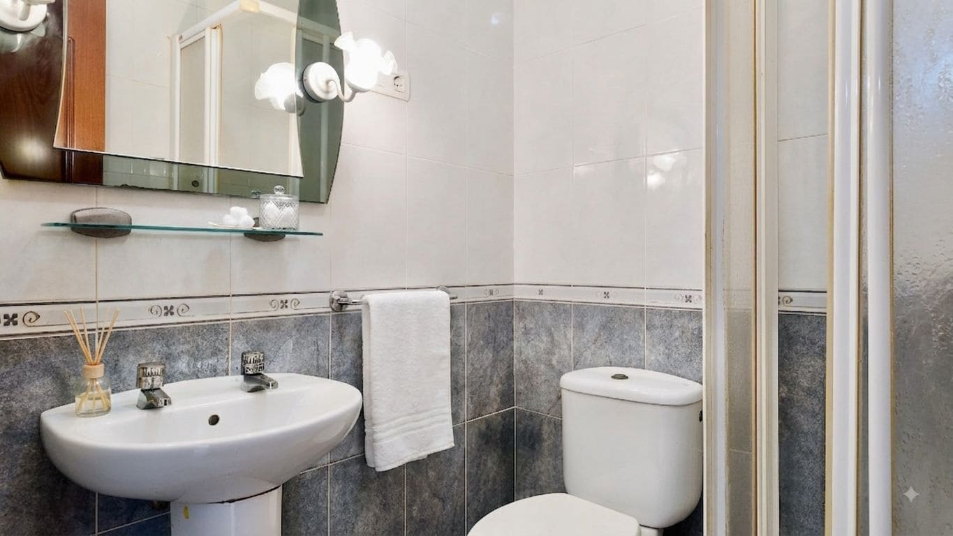 4 slaapkamer Appartement te koop in Malaga stad met garage - € 399.000 (Ref: 9929573)