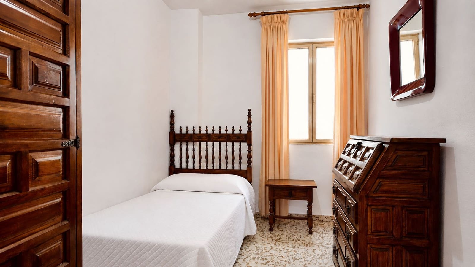 4 slaapkamer Appartement te koop in Malaga stad met garage - € 399.000 (Ref: 9929573)