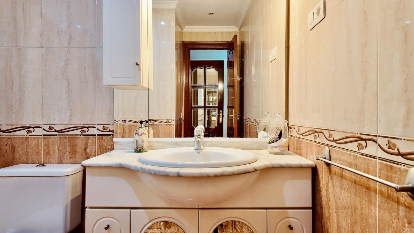 4 slaapkamer Appartement te koop in Malaga stad met garage - € 399.000 (Ref: 9929573)