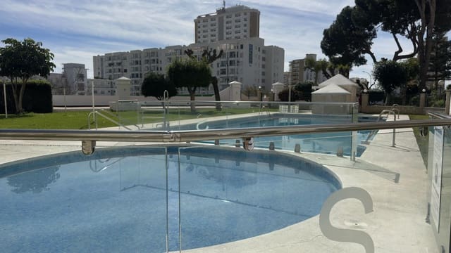 3 makuuhuone Huoneisto vuokrattavana paikassa Los Boliches , Fuengirola mukana uima-altaan 
autotalli - 2 000 € (Ref: 9929574)