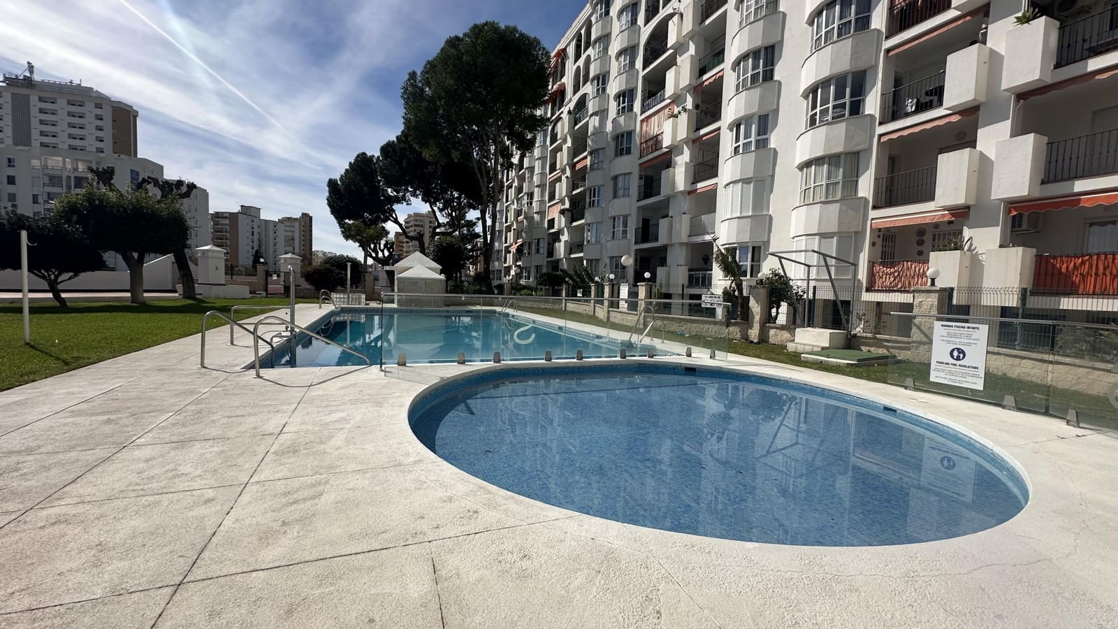 3 Zimmer Apartment zu vermieten in Fuengirola mit Pool Garage - 2.000 € (Ref: 9929574)