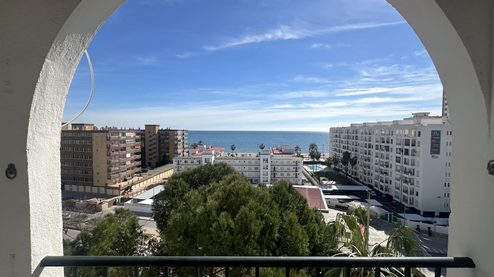3 Zimmer Apartment zu vermieten in Fuengirola mit Pool Garage - 2.000 € (Ref: 9929574)