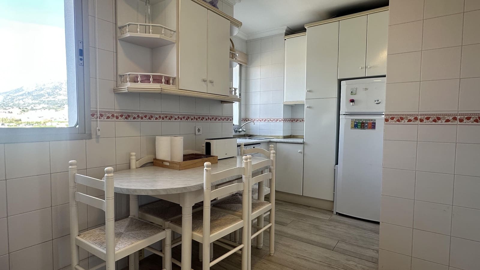 3 Zimmer Apartment zu vermieten in Fuengirola mit Pool Garage - 2.000 € (Ref: 9929574)