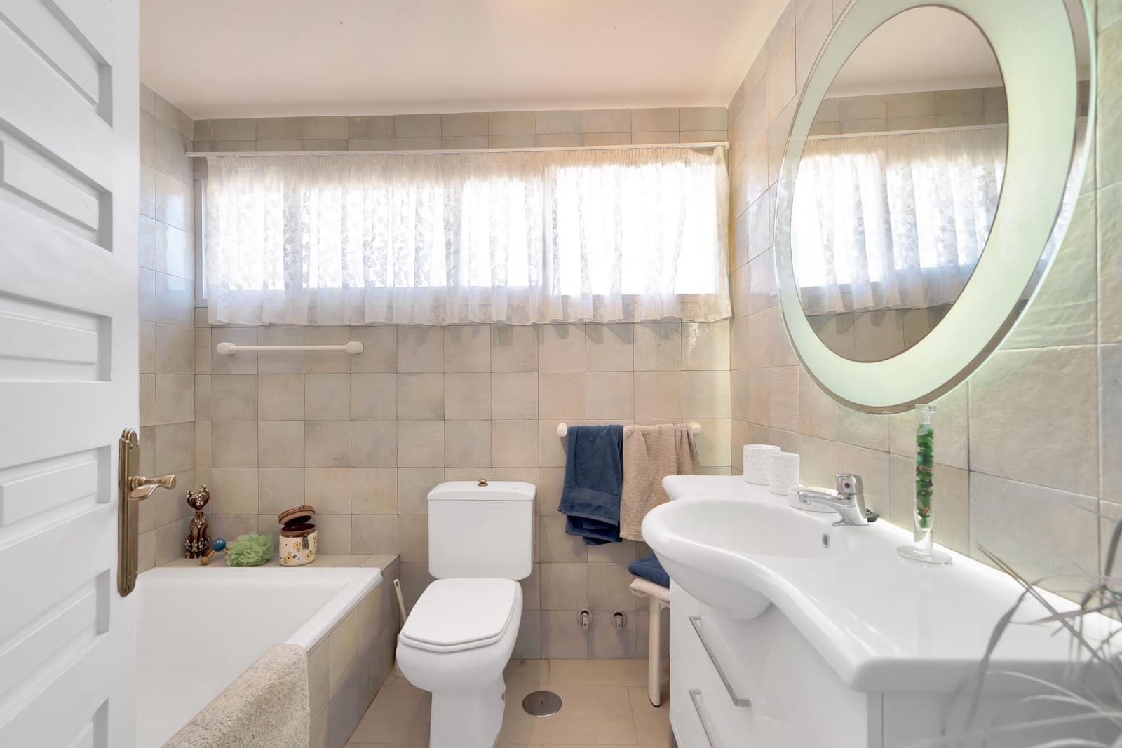 4 chambre Villa/Maison à vendre à Estepona avec piscine garage - 1 998 000 € (Ref: 9938381)