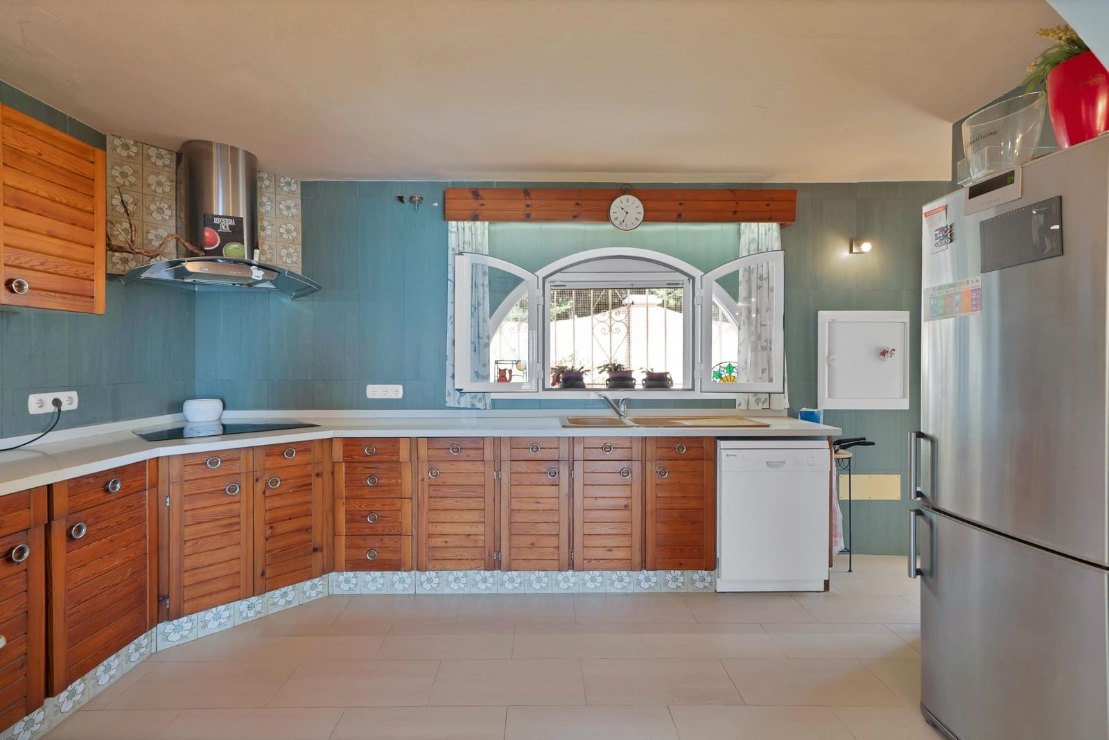 4 chambre Villa/Maison à vendre à Estepona avec piscine garage - 1 998 000 € (Ref: 9938381)