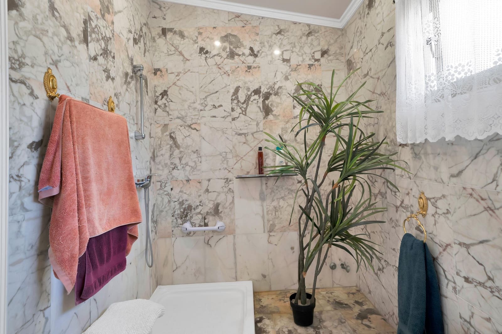 4 chambre Villa/Maison à vendre à Estepona avec piscine garage - 1 998 000 € (Ref: 9938381)