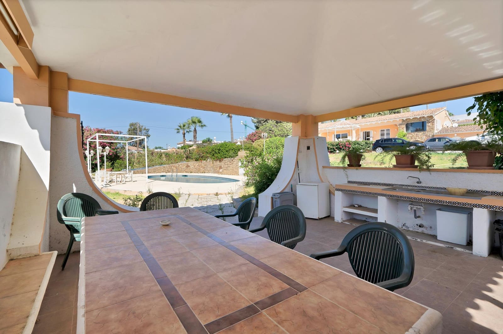 4 chambre Villa/Maison à vendre à Estepona avec piscine garage - 1 998 000 € (Ref: 9938381)