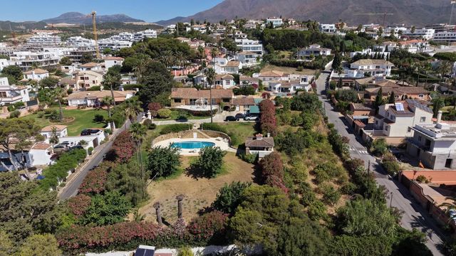 4 chambre Villa/Maison à vendre à Estepona avec piscine garage - 1 998 000 € (Ref: 9938381)