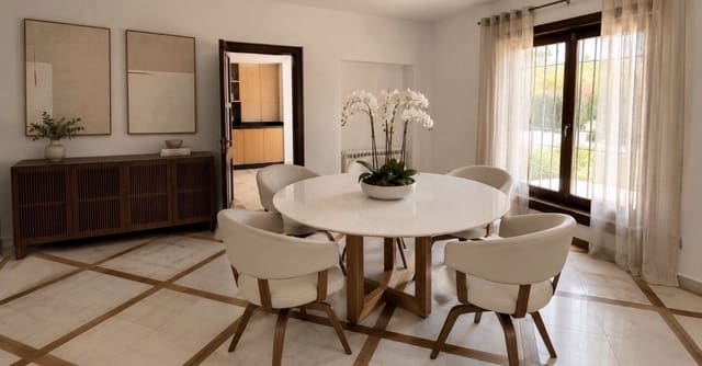 4 makuuhuone Huvila vuokrattavana paikassa El Paraiso, Estepona mukana uima-altaan 
autotalli - 7 000 € (Ref: 9940645)