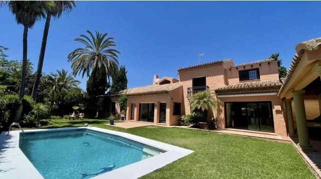 4 makuuhuone Huvila vuokrattavana paikassa El Paraiso, Estepona mukana uima-altaan 
autotalli - 7 000 € (Ref: 9940645)