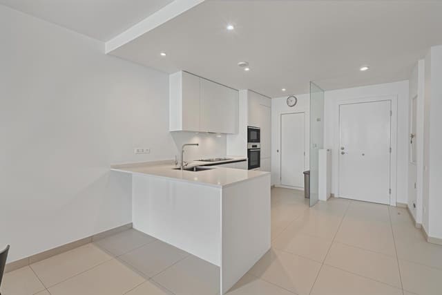 2 bedroom Apartment for sale in Cortijo Torrequebrada, Benalmádena with pool garage - € 530,000 (Ref: 9942717)