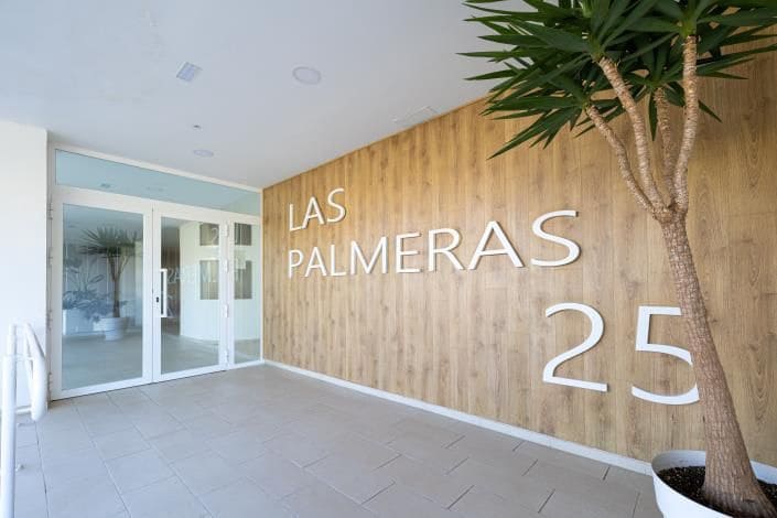 2 bedroom Apartment for sale in Torrequebrada with pool garage - € 530,000 (Ref: 9942717)