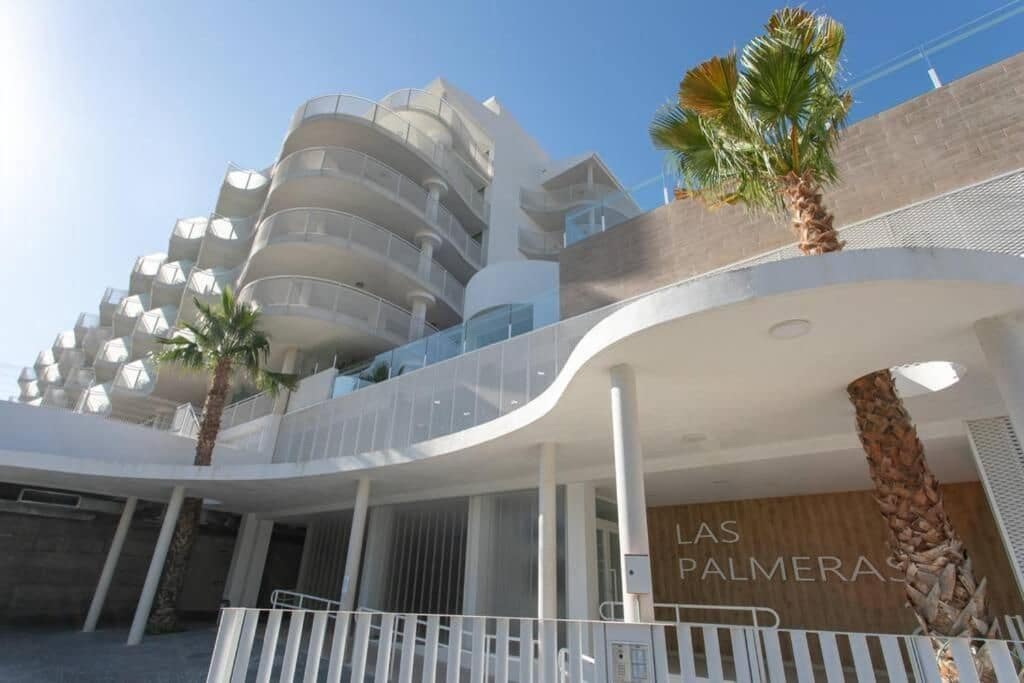 2 bedroom Apartment for sale in Torrequebrada with pool garage - € 530,000 (Ref: 9942717)