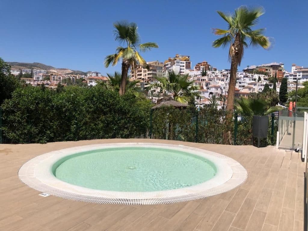 2 bedroom Apartment for sale in Torrequebrada with pool garage - € 530,000 (Ref: 9942717)