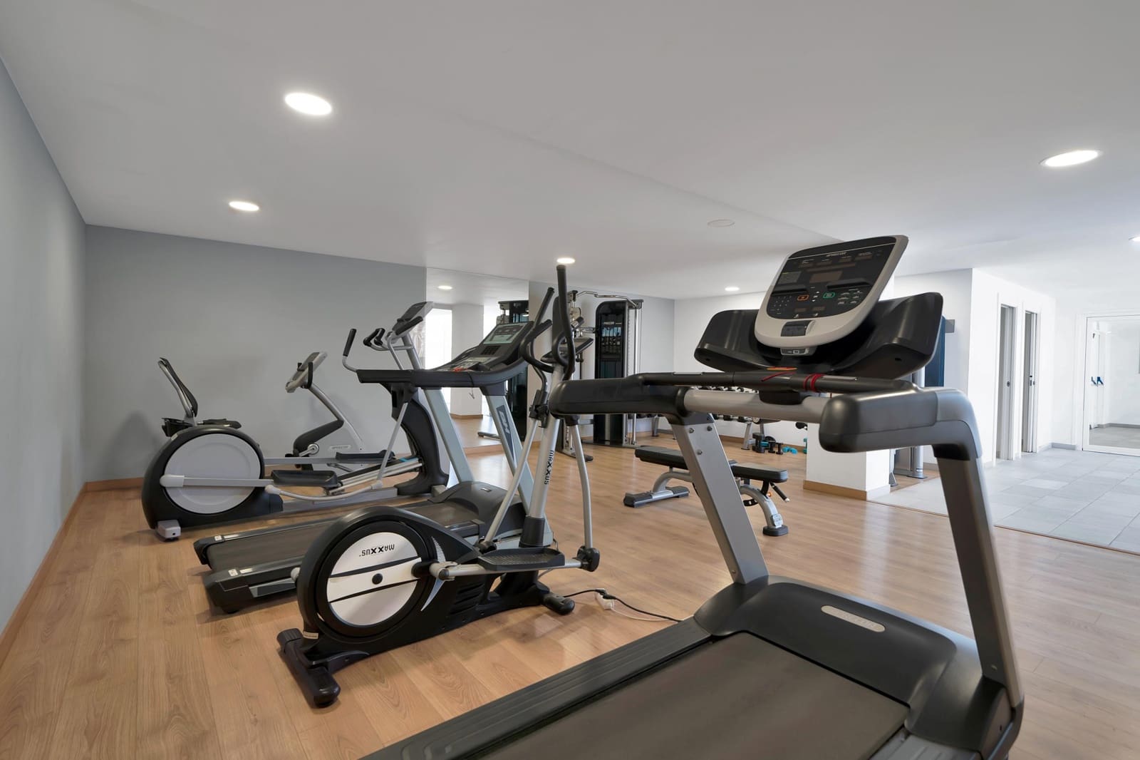 2 bedroom Apartment for sale in Torrequebrada with pool garage - € 530,000 (Ref: 9942717)
