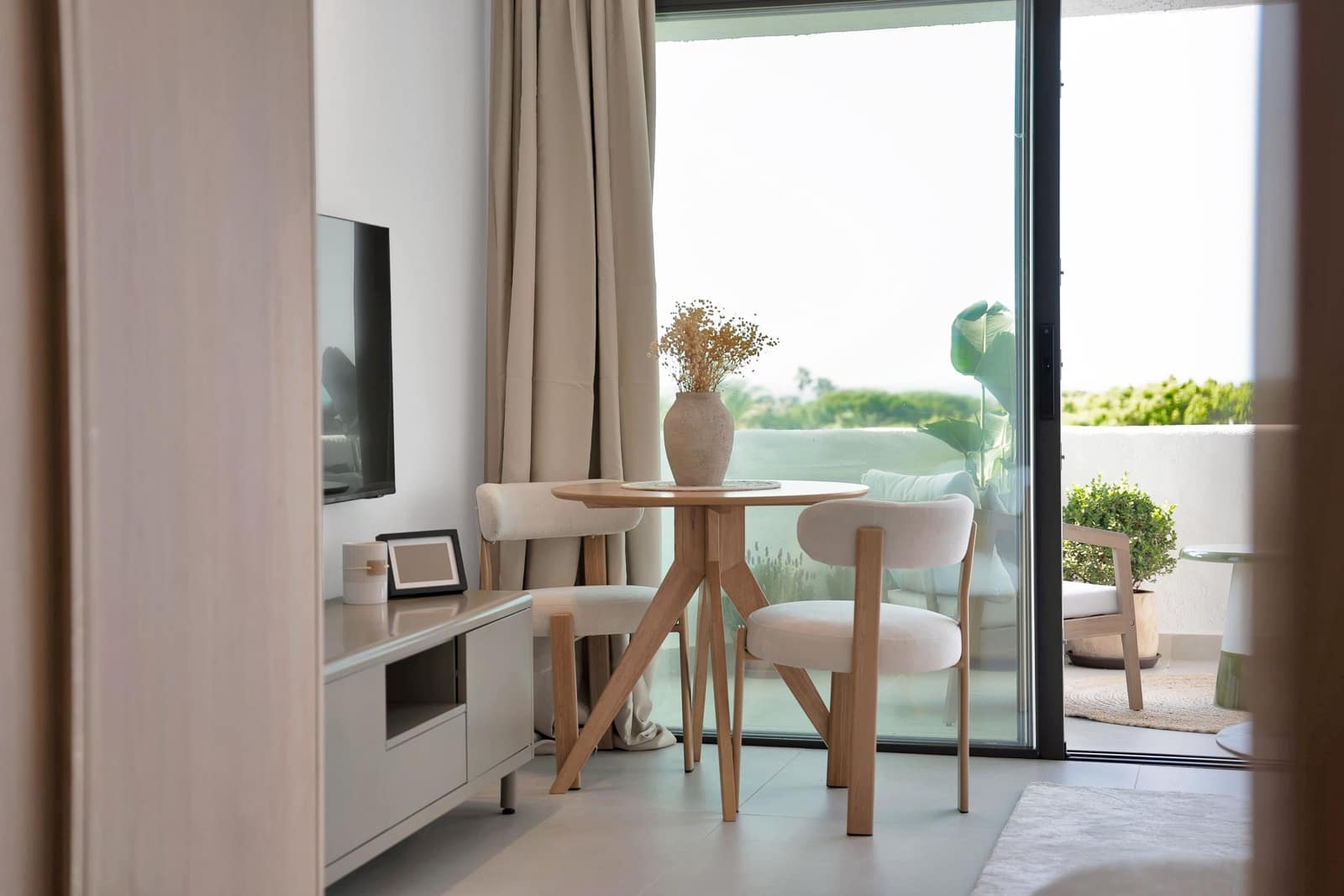 Studio till salu i Marbella med pool garage - 349 000 € (Ref: 9950006)