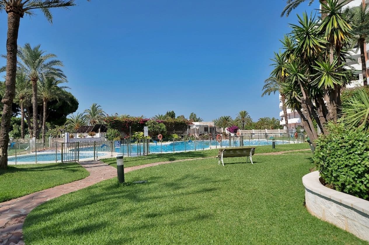 Studio till salu i Marbella med pool garage - 349 000 € (Ref: 9950006)