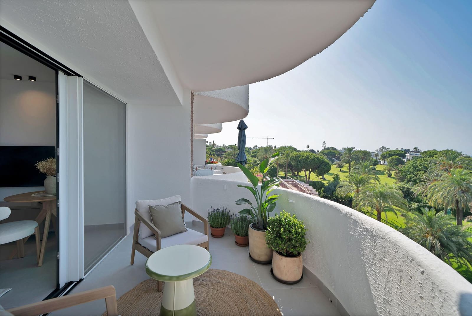 Studio till salu i Marbella med pool garage - 349 000 € (Ref: 9950006)