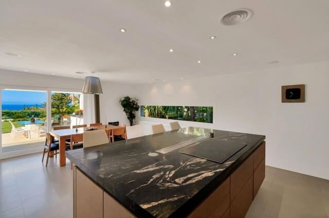Chalet de 6 habitaciones en Sierra Blanca, Marbella en venta con piscina garaje - 5.490.000 € (Ref: 9952801)