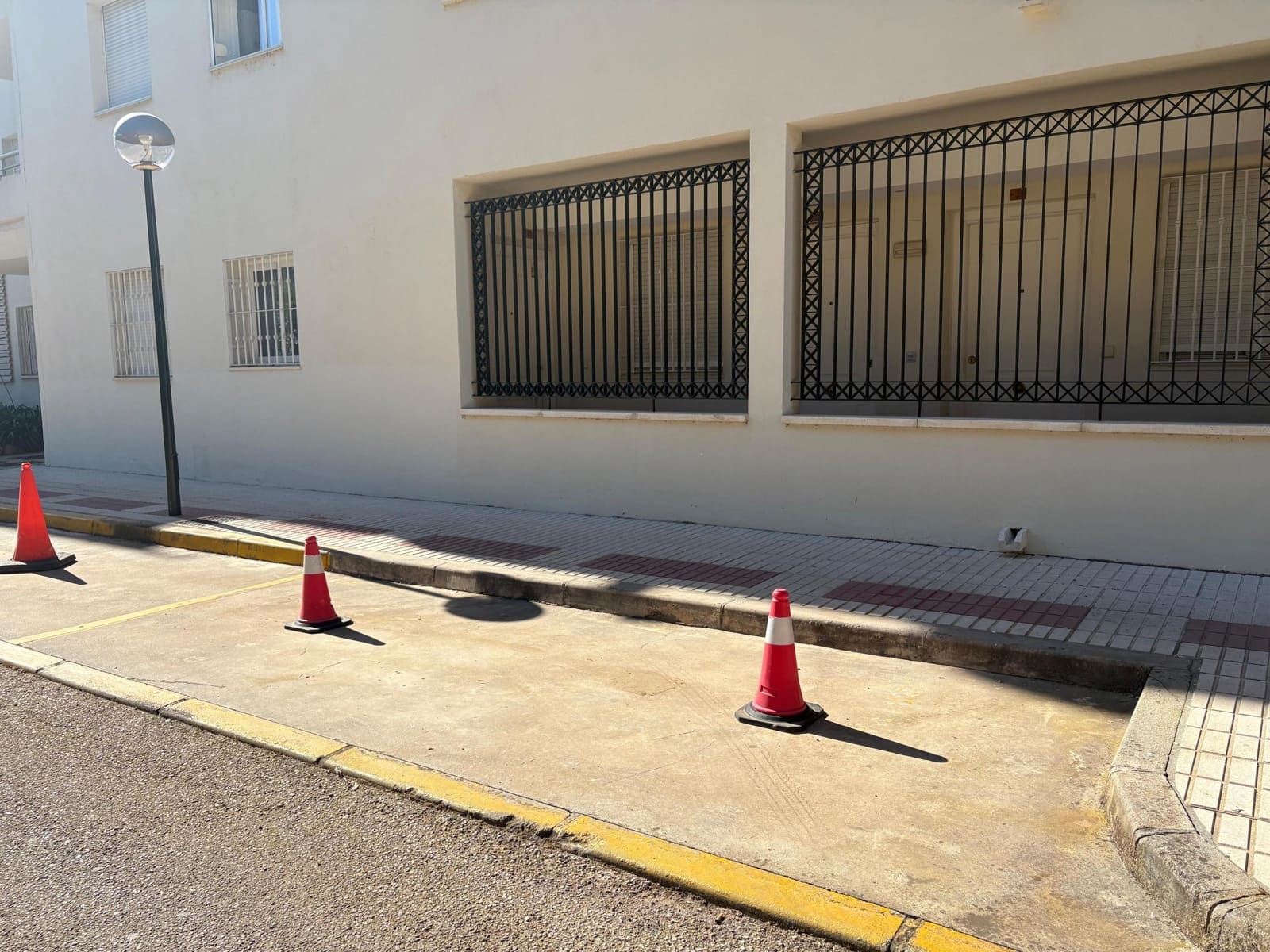 Appartement de 2 chambres à louer à Marbella avec piscine garage - 2 400 € (Ref: 9952802)