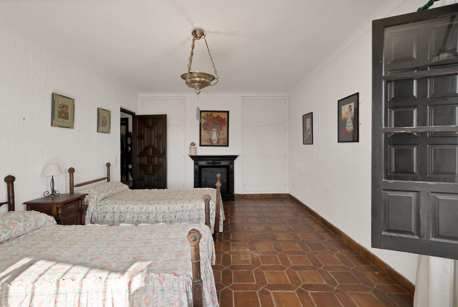 5 bedroom Villa for sale in Ronda with pool garage - € 1,160,000 (Ref: 9958131)