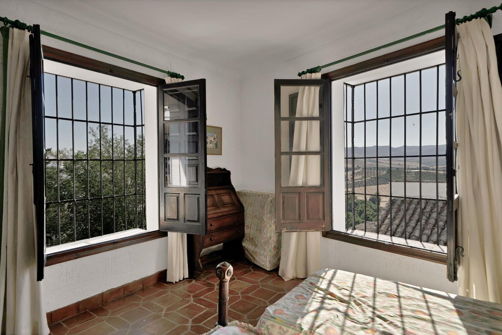 5 bedroom Villa for sale in Ronda with pool garage - € 1,160,000 (Ref: 9958131)